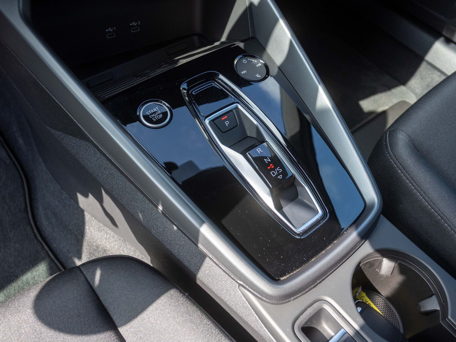 Audi A3 Limousine advanced 35TFSI Stronic Navi LED