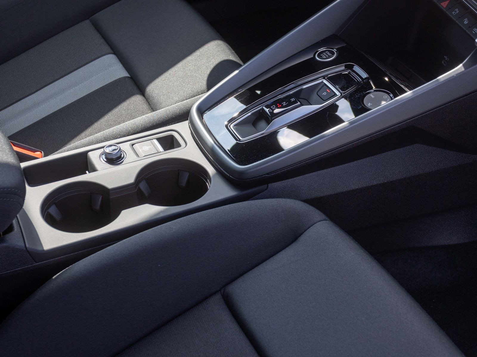 Audi A3 Limousine advanced 35TFSI Stronic Navi LED