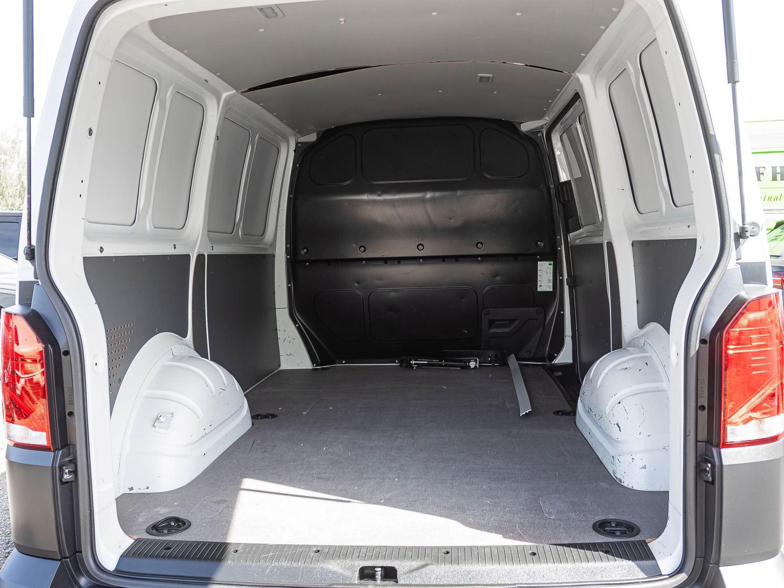 Volkswagen T6.1 Kasten kR EcoProfi 2.0TDI Klima EPH DAB AHK