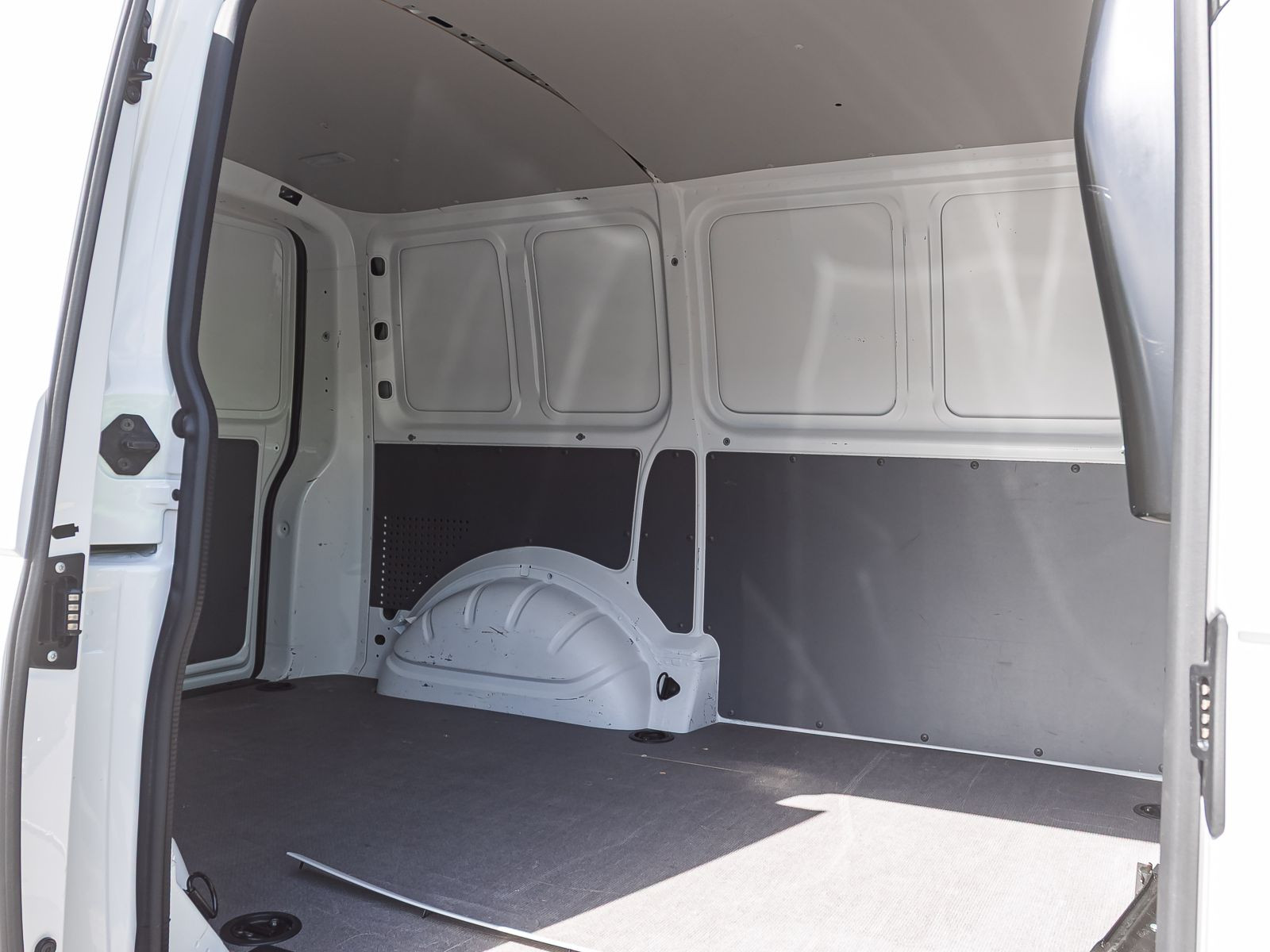Volkswagen T6.1 Kasten kR EcoProfi 2.0TDI Klima EPH DAB AHK