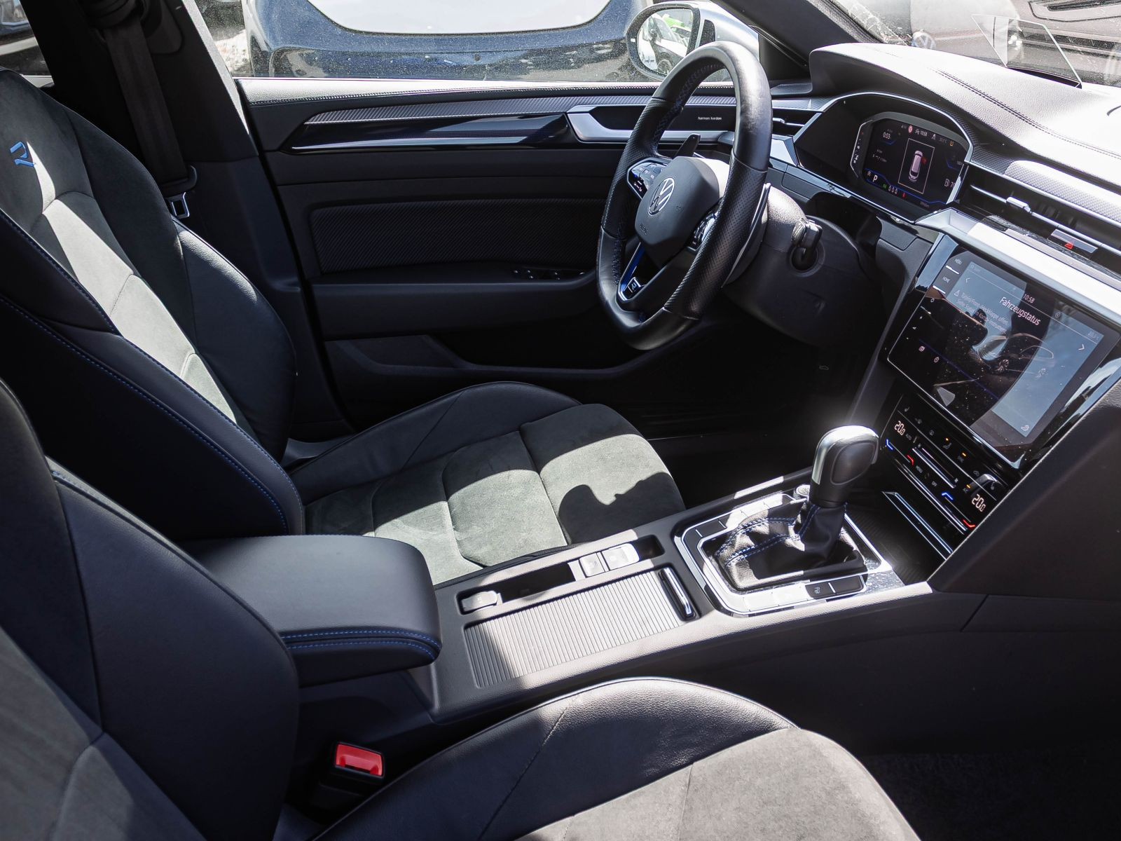 Volkswagen Arteon Shooting Brake R 2.0TSI 4M DSG HuD DCC Panorama AHK
