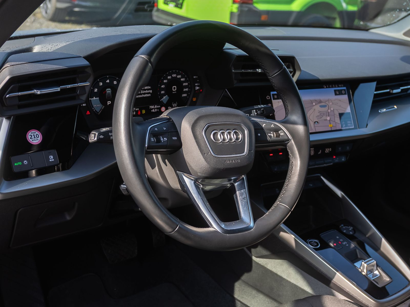 Audi A3 Sportback Advanced 30TFSI Stronic Navi LED ACC