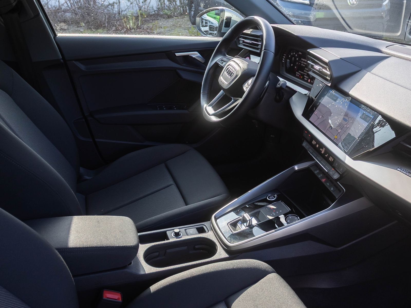 Audi A3 Sportback Advanced 30TFSI Stronic Navi LED ACC