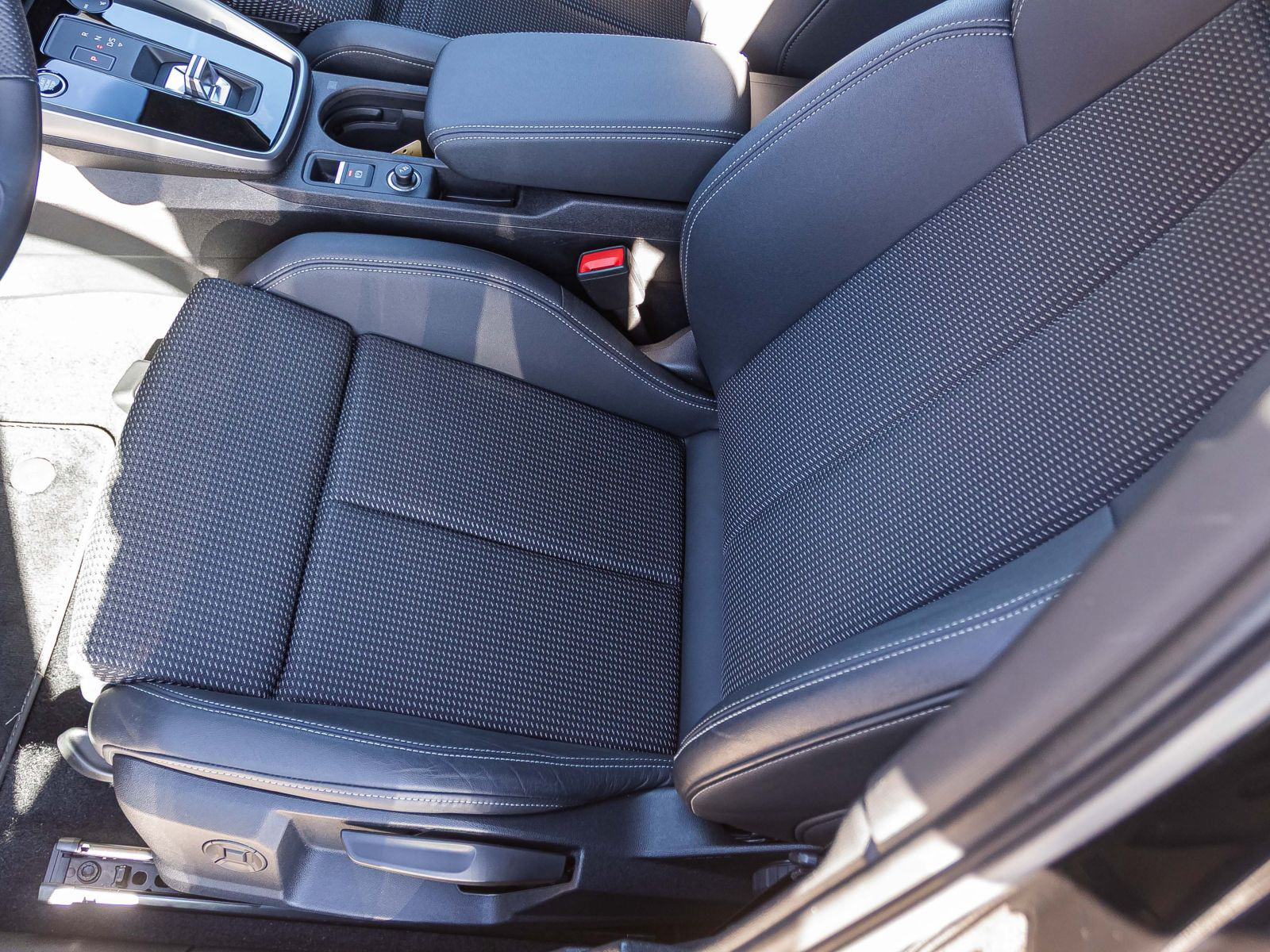 Audi A3 Limousine S line 30TDI Stronic Navi LED ACC EPH