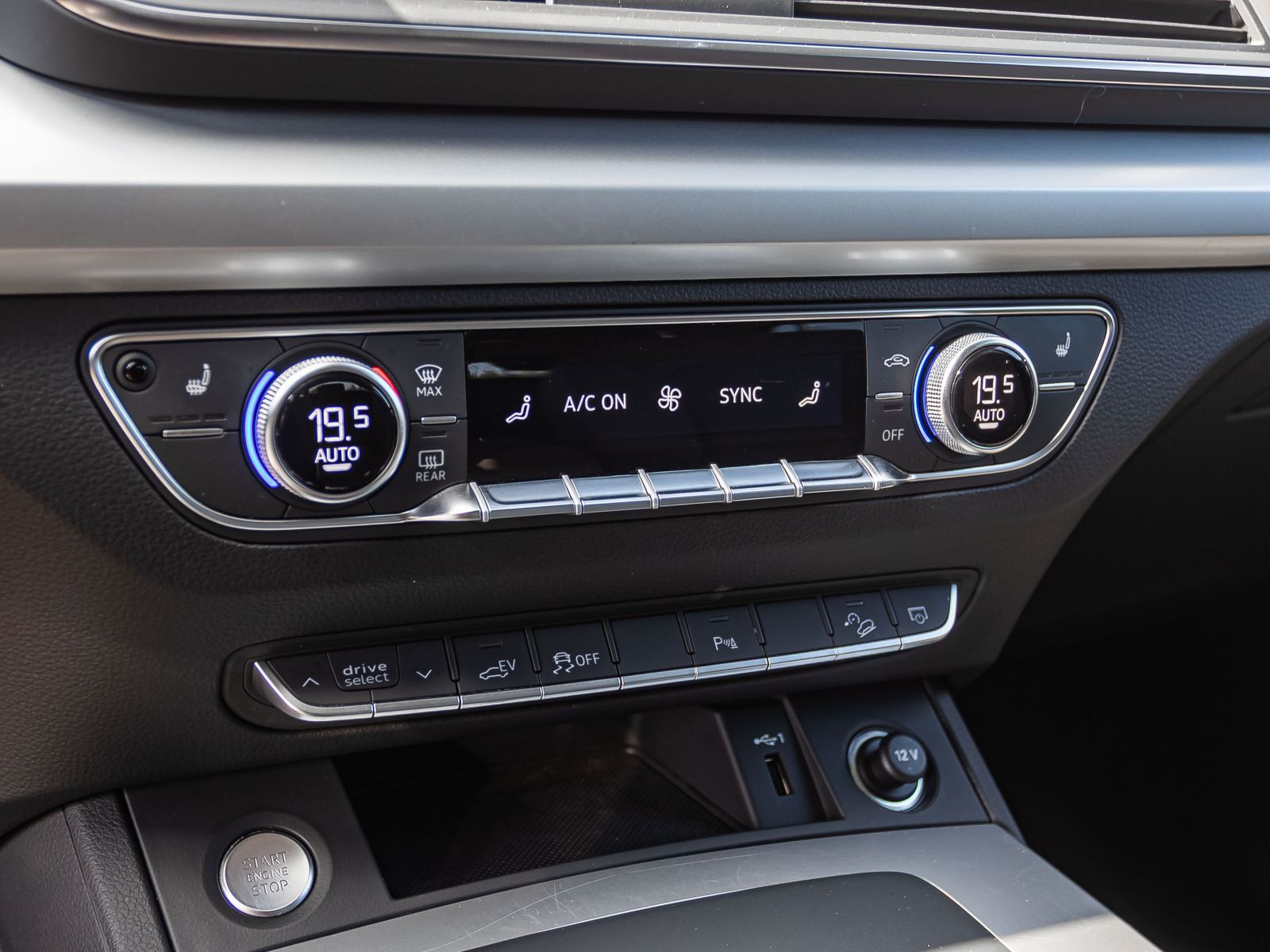 Audi Q5 Sportback S line 50TFSI e qu LED Navi Standklima