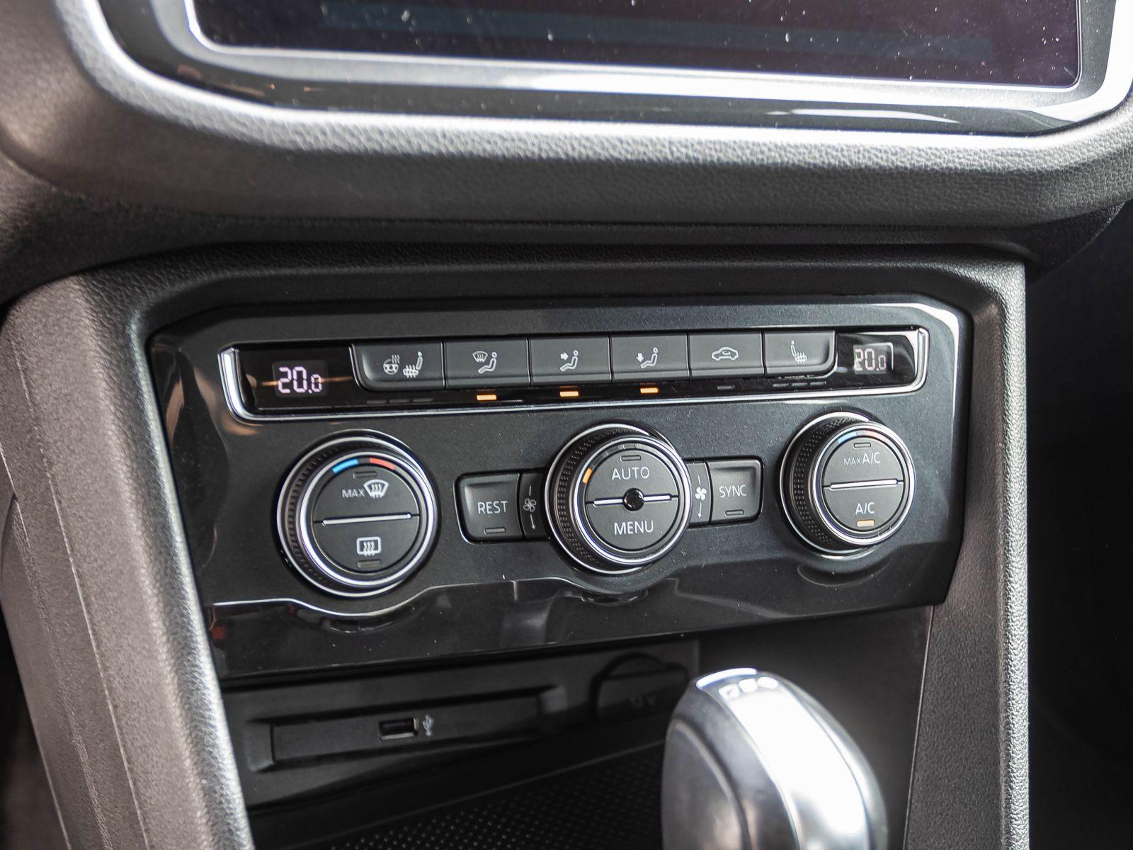Volkswagen Tiguan JOIN 2.0TSI DSG Navi Klimaautomatik ACC EPH
