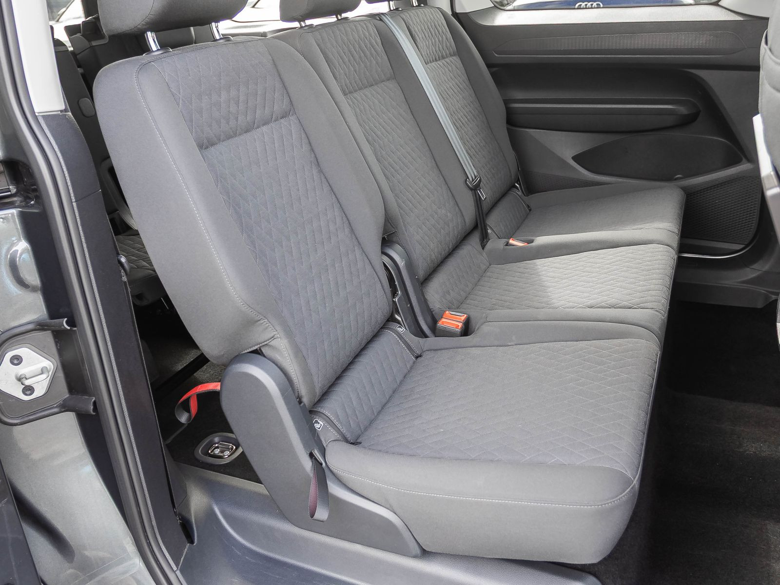 Volkswagen Caddy Maxi Life 2.0TDI 4M Navi LED Standhzg Panorama
