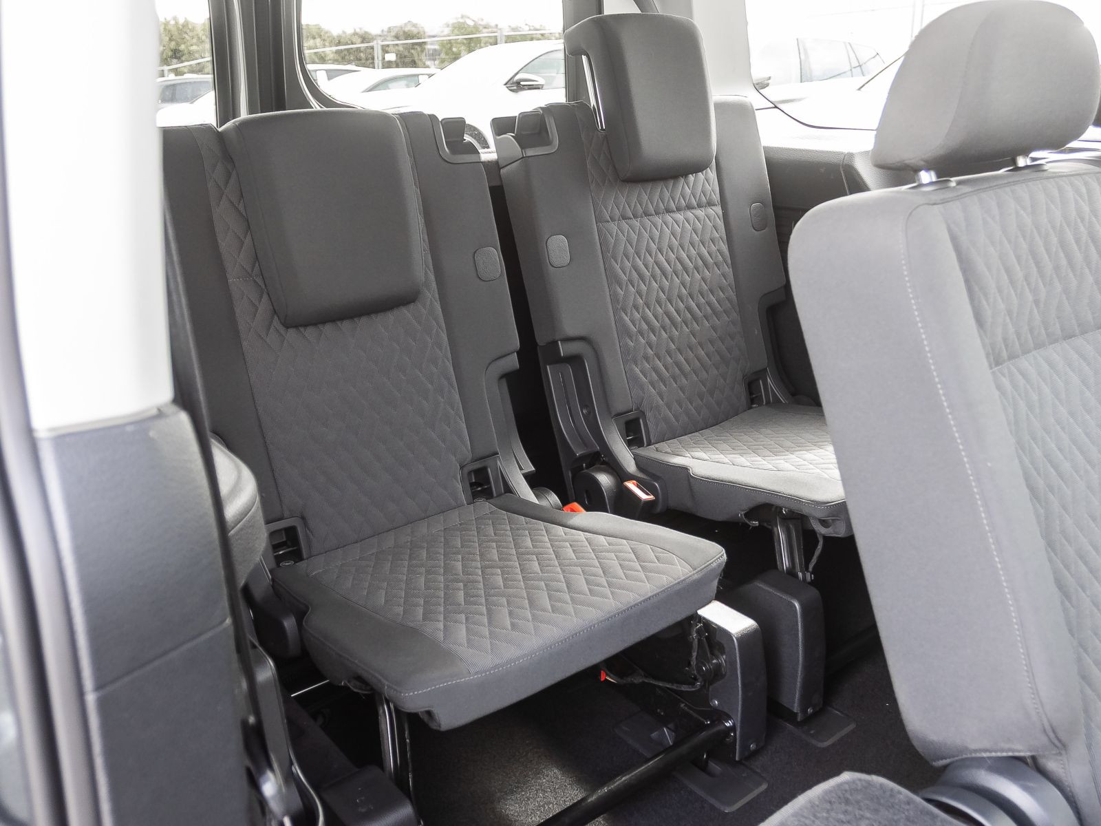 Volkswagen Caddy Maxi Life 2.0TDI 4M Navi LED Standhzg Panorama