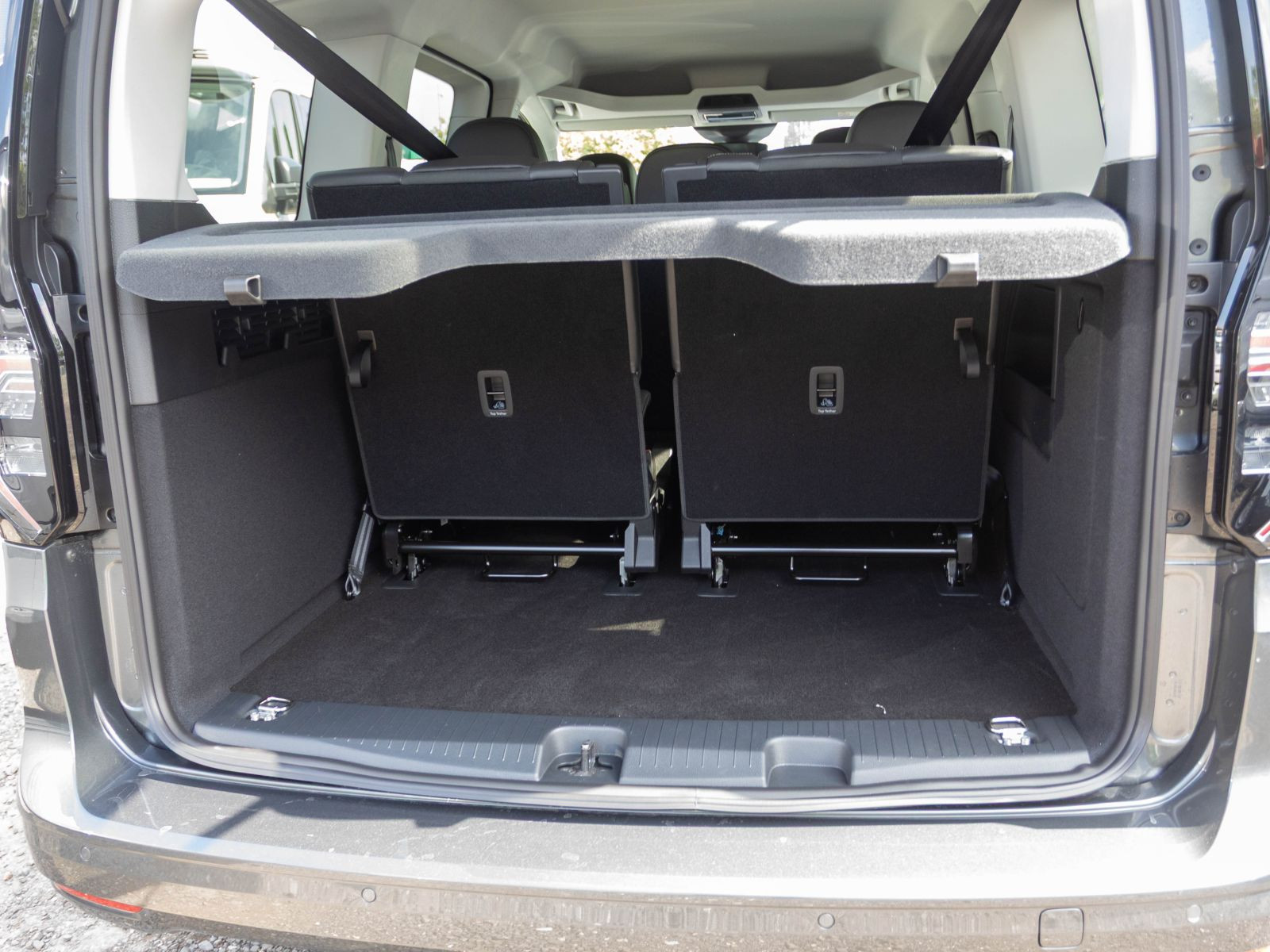 Volkswagen Caddy Maxi Style 1.5TSI DSG Navi LED ACC EPH AHK