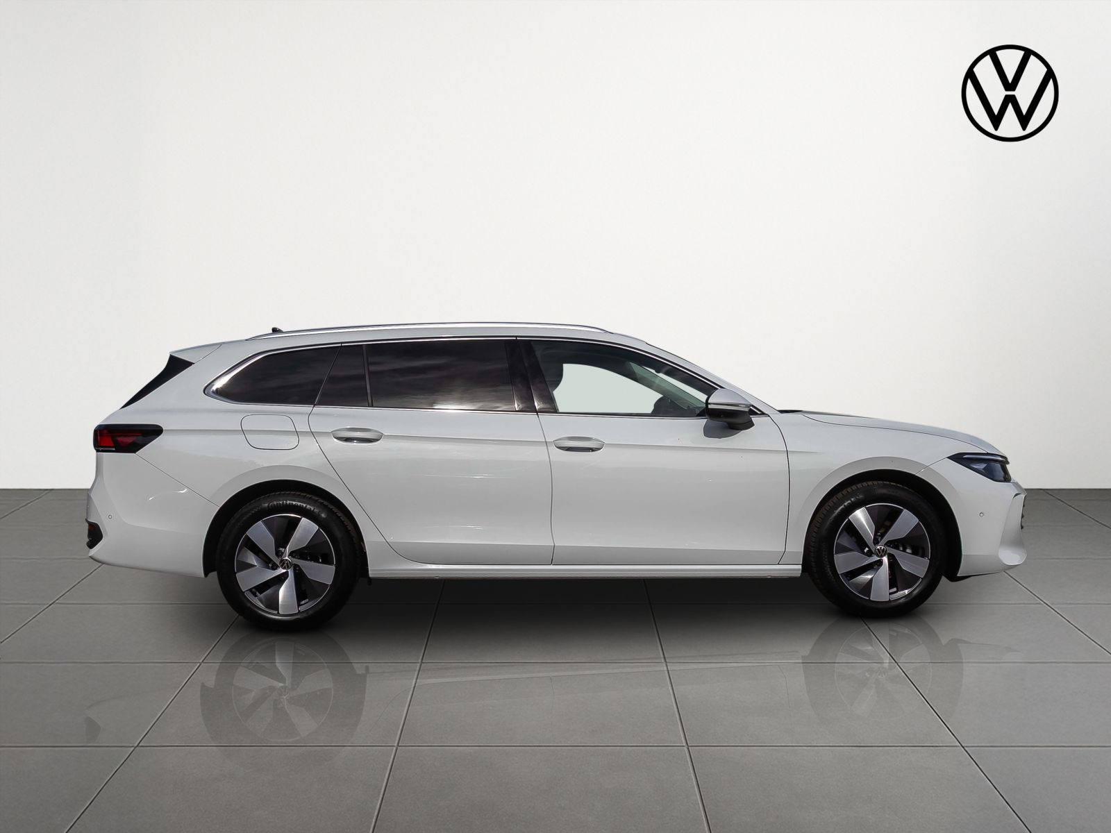 Volkswagen Passat Variant 1.5 eTSI DSG Business, Navi, LED, Area View, App-Connect, Vordersitze mit Massagefunktion