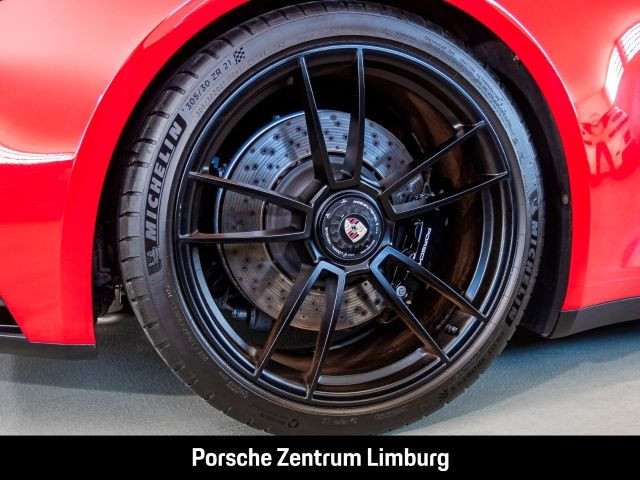 Porsche 992 911 Carrera 4 GTS Cabriolet Nachtsicht BOSE