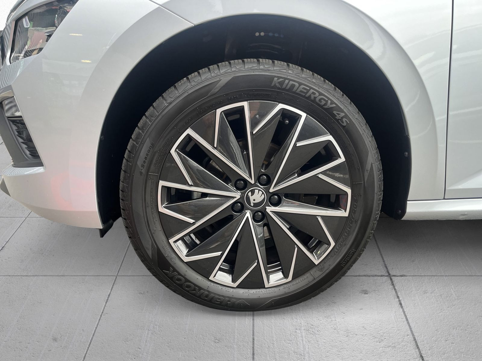 Skoda Kamiq Tour 1.5 TSI DSG Navi LED EPH ACC AHK