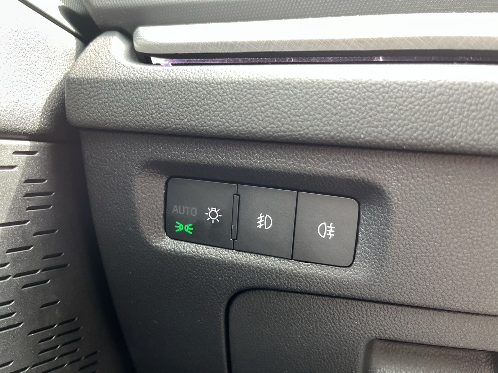 Skoda Octavia Combi Tour 1,5TSI DSG Car Play LED Sitzhzg