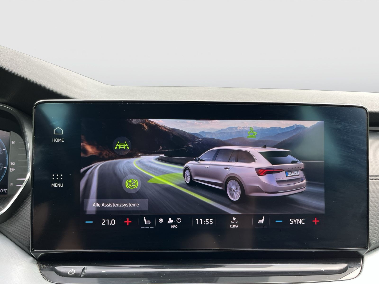 Skoda Octavia Combi Tour 1,5TSI DSG Car Play LED Sitzhzg