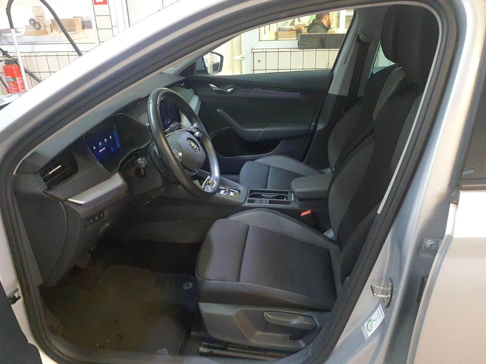 Skoda Octavia Combi Tour 1,5TSI DSG Car Play LED Sitzhzg