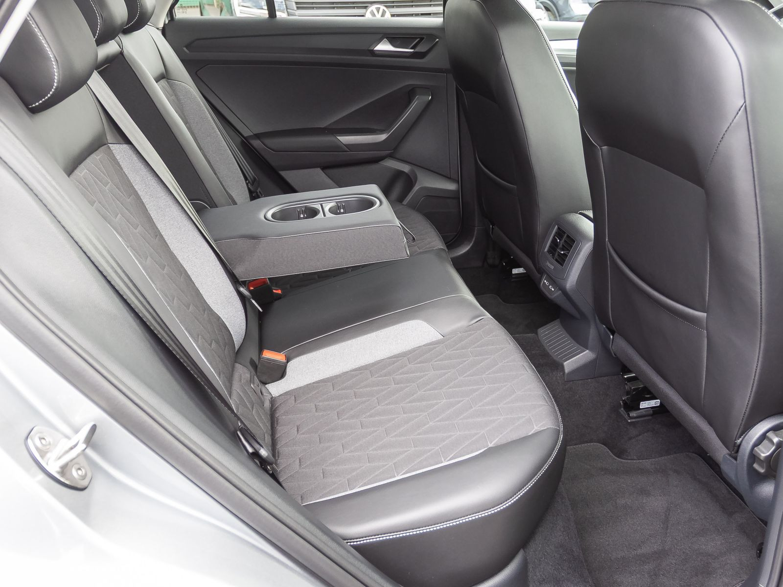 Volkswagen T-Roc Goal 1.5TSI DSG Navi LED ACC CarPlay EPH