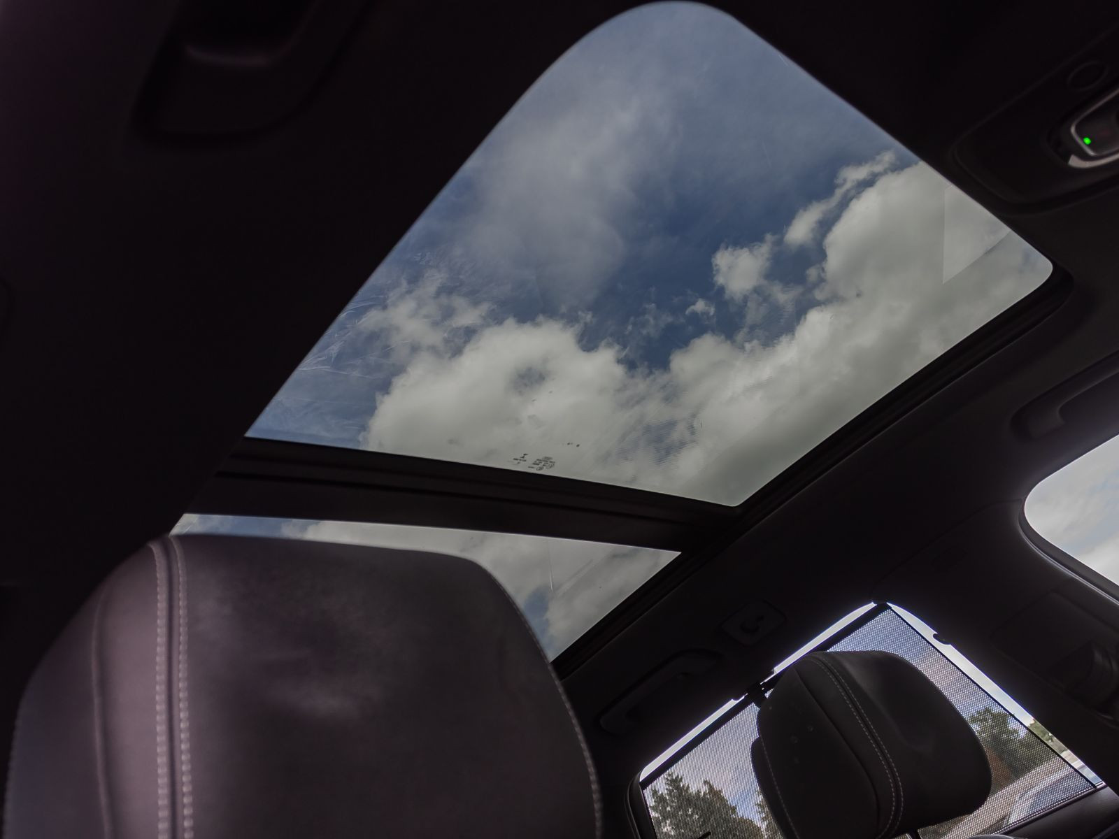 Audi A4 Avant S line 40TDI Stronic Navi HuD Pano AHK