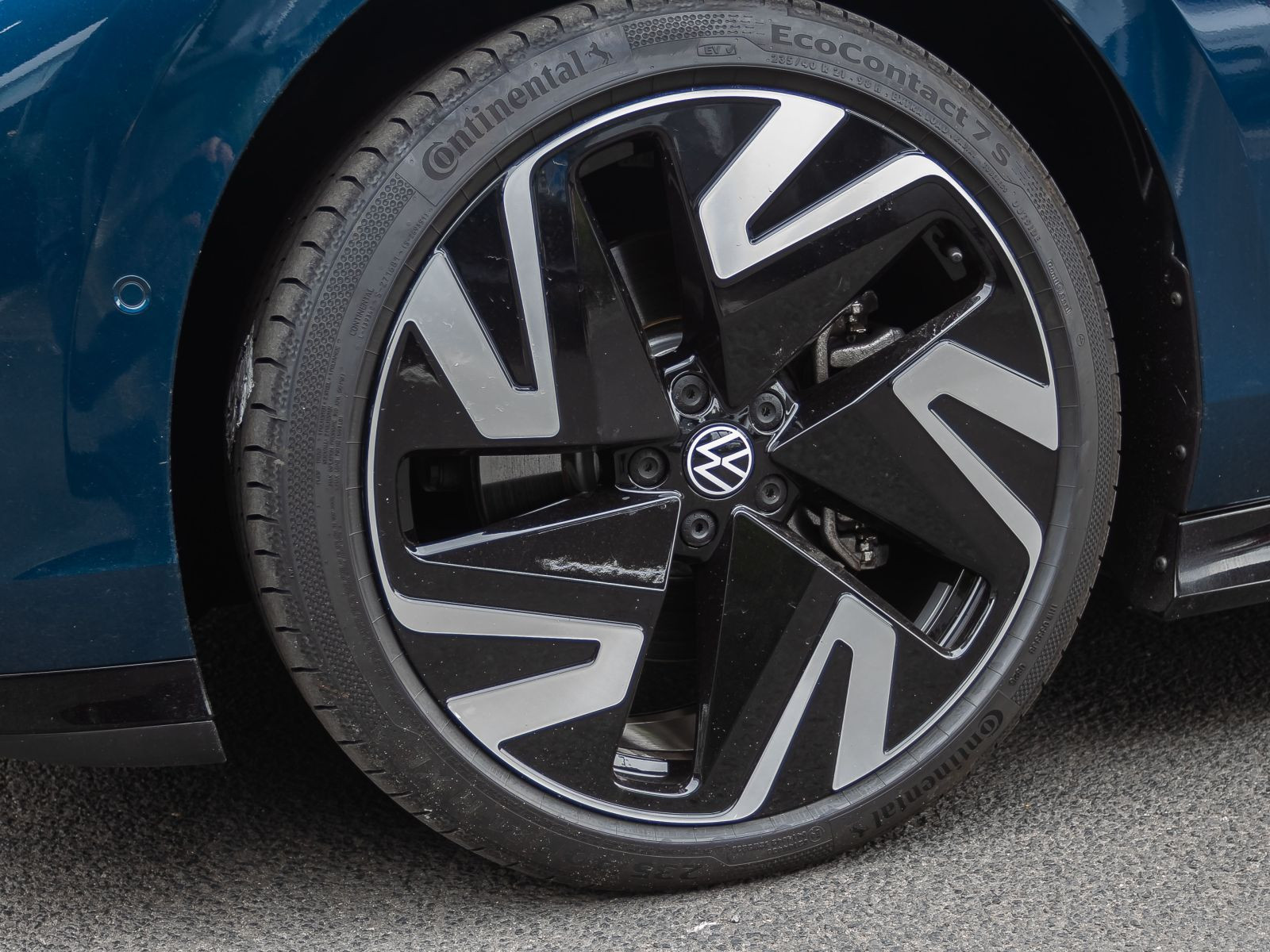 Volkswagen ID.7 Tourer GTX, AHK, Soundsystem, Navi, LED-Matrix, App-Connect