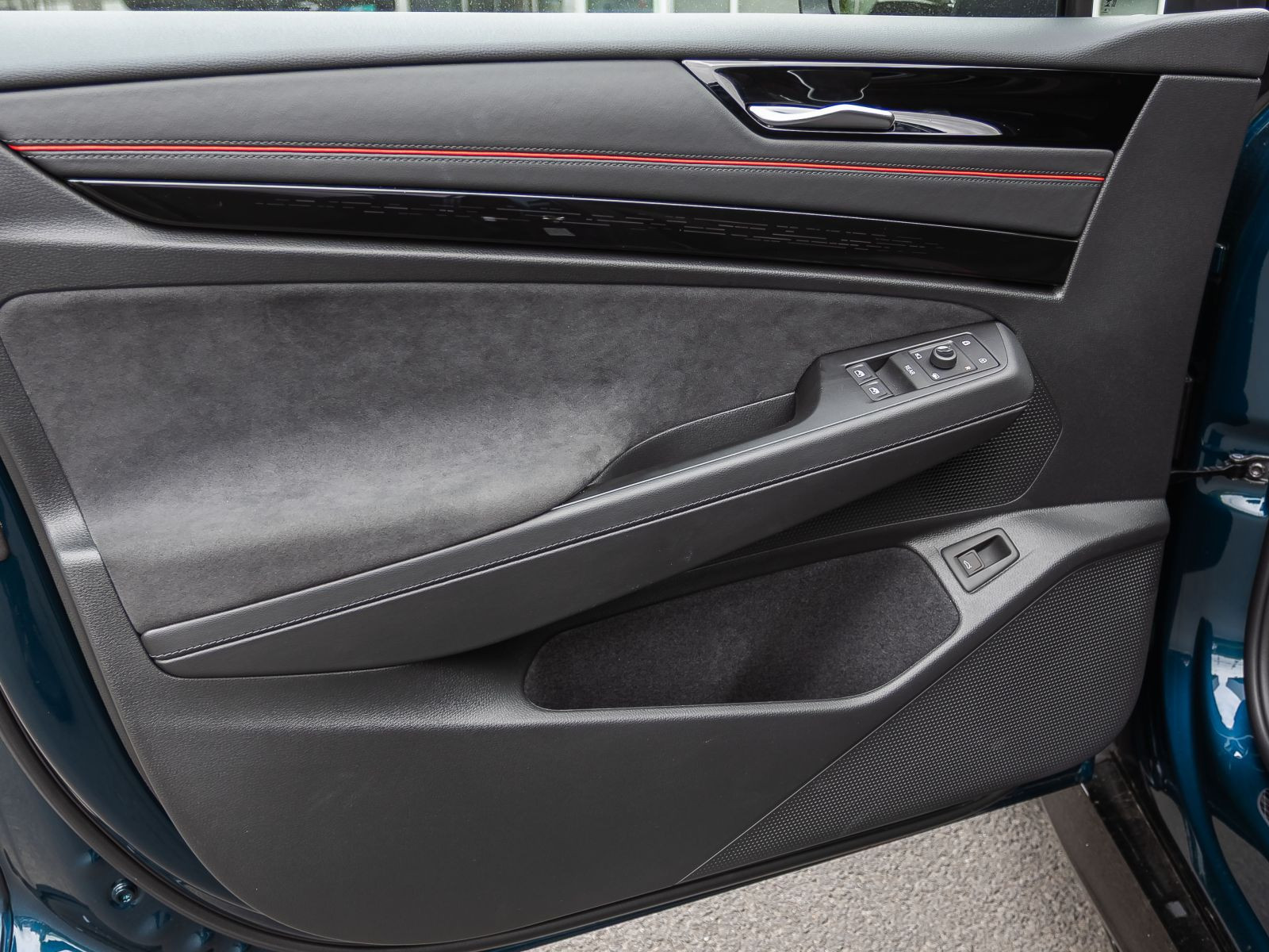 Volkswagen ID.7 Tourer GTX, AHK, Soundsystem, Navi, LED-Matrix, App-Connect