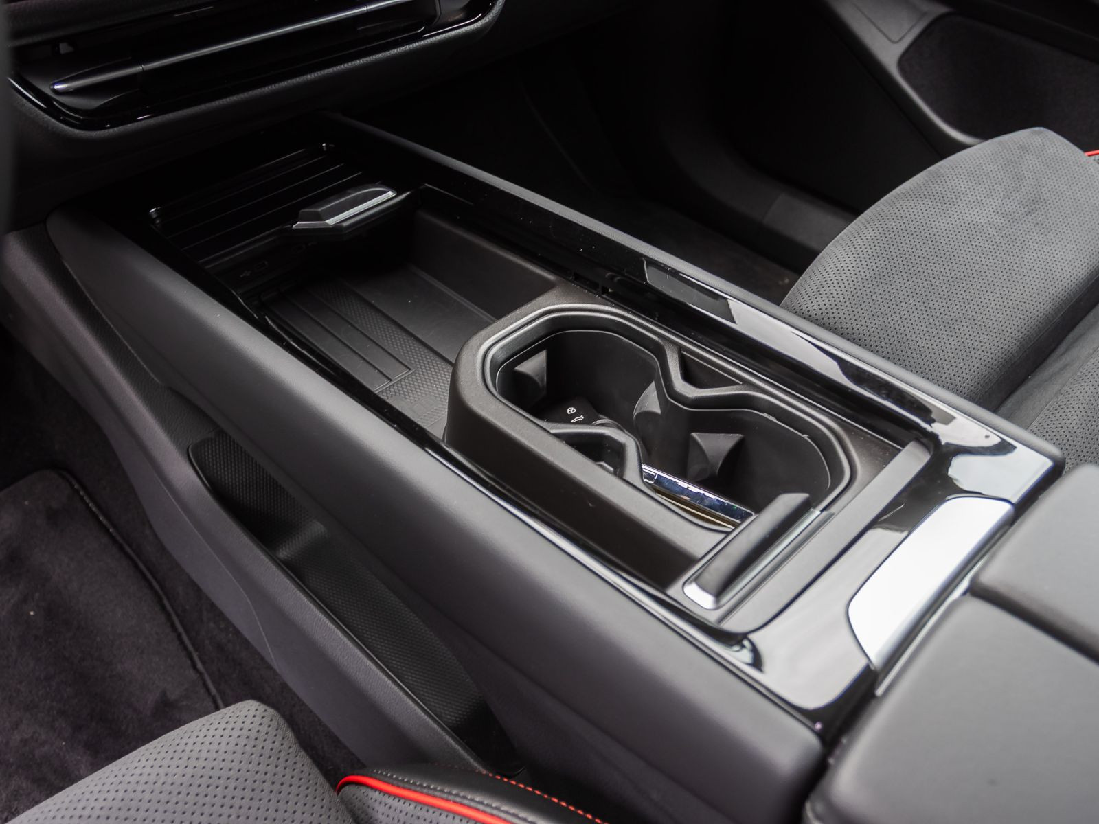 Volkswagen ID.7 Tourer GTX, AHK, Soundsystem, Navi, LED-Matrix, App-Connect