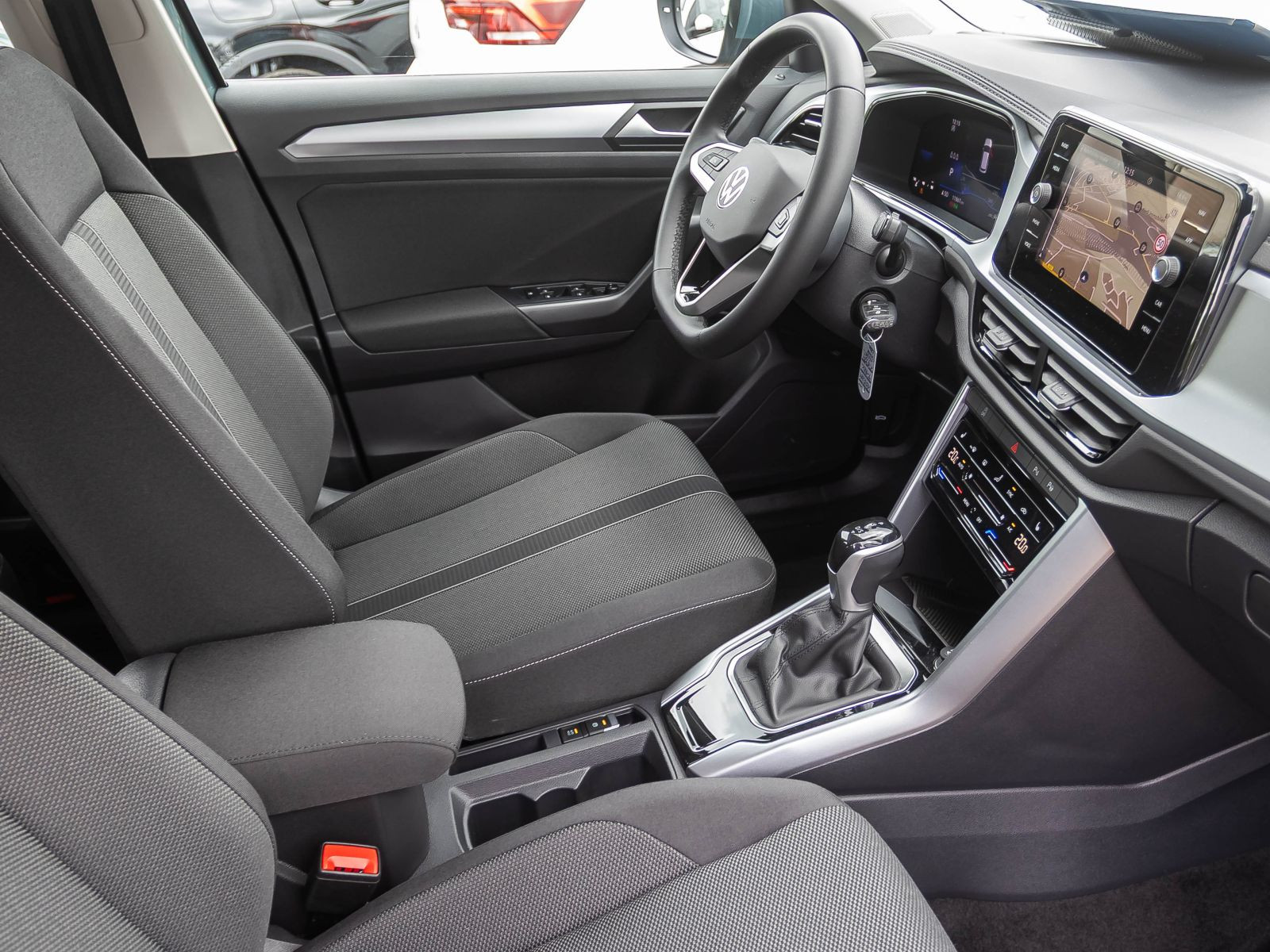 Volkswagen T-Roc Life 1.5TSI Navi LED EPH CarPlay DAB