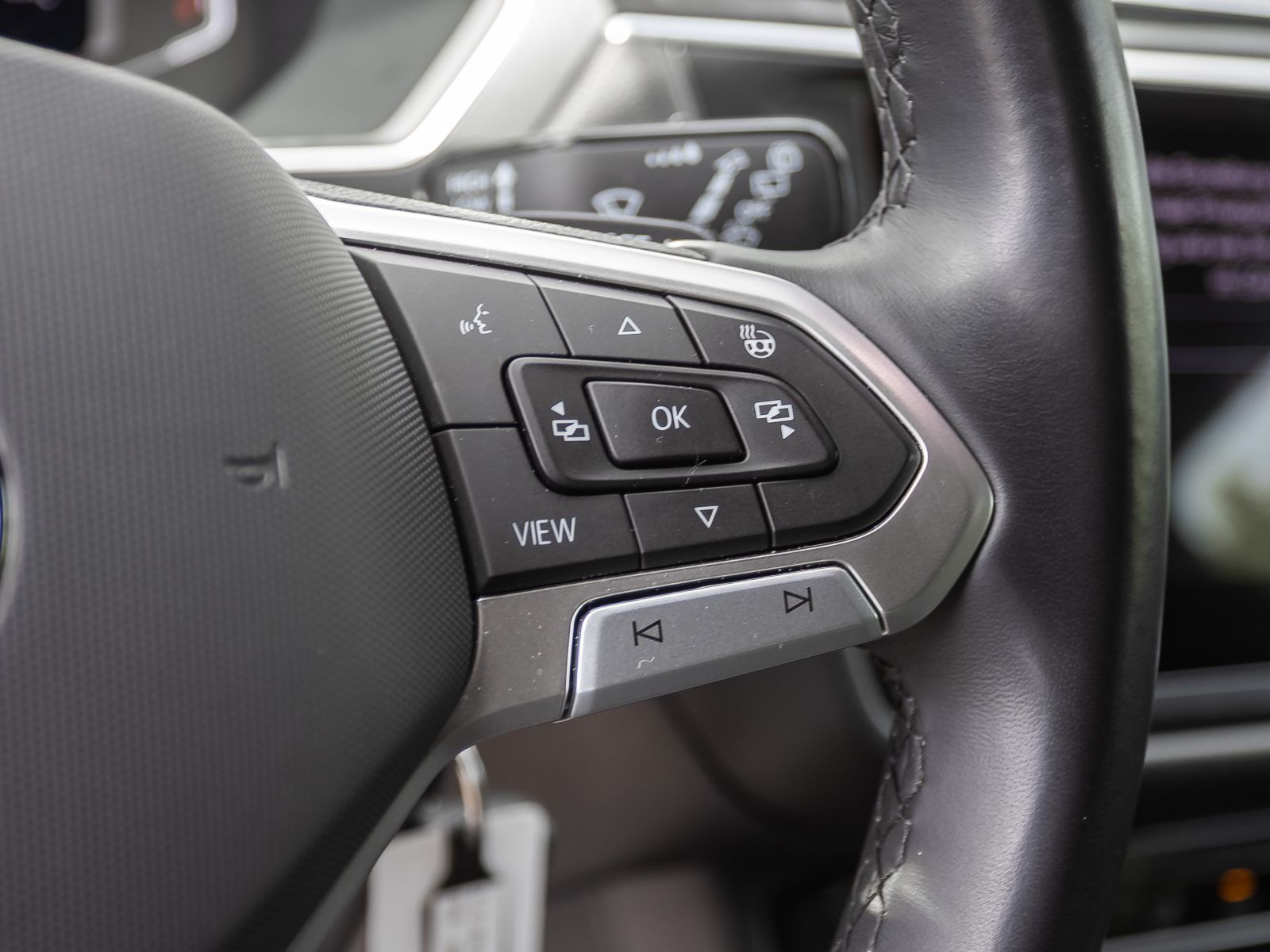 Volkswagen Tiguan Allspace MOVE 1.5TSI DSG Navi Matrix ACC AHK