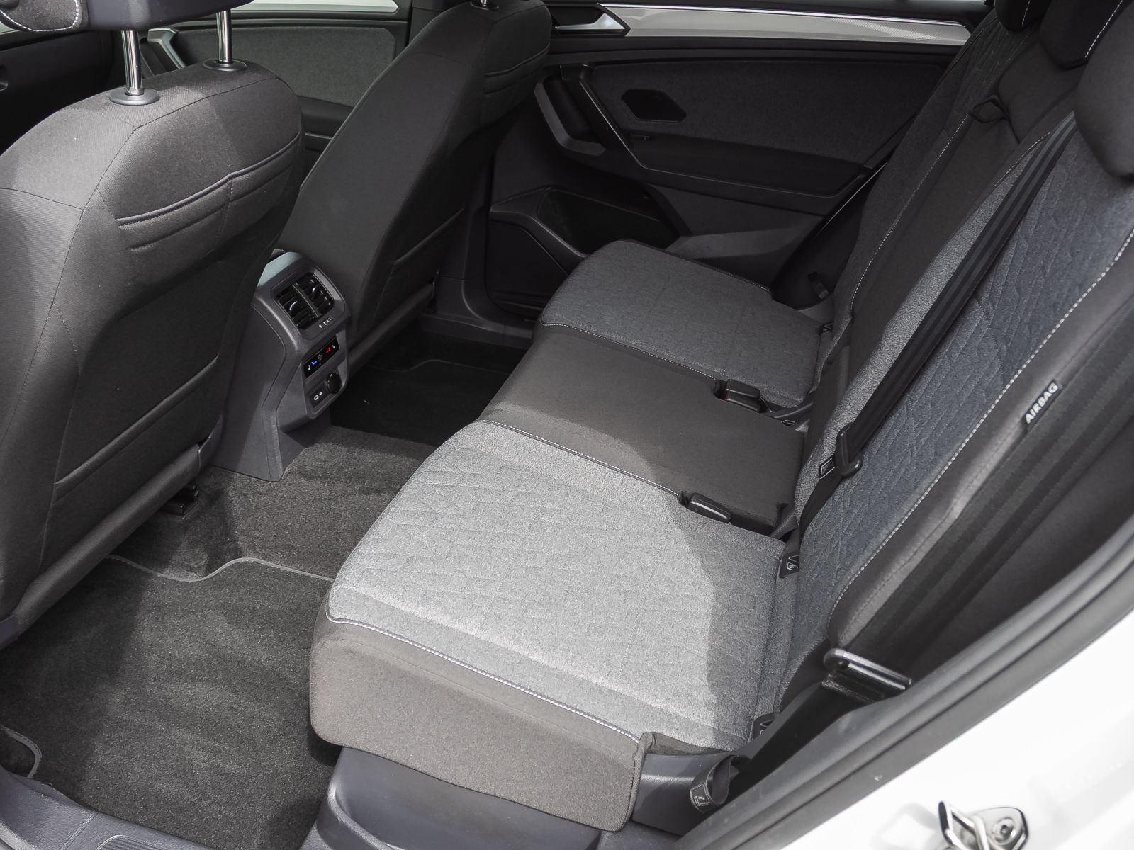 Volkswagen Tiguan Allspace MOVE 1.5TSI DSG Navi Matrix ACC AHK
