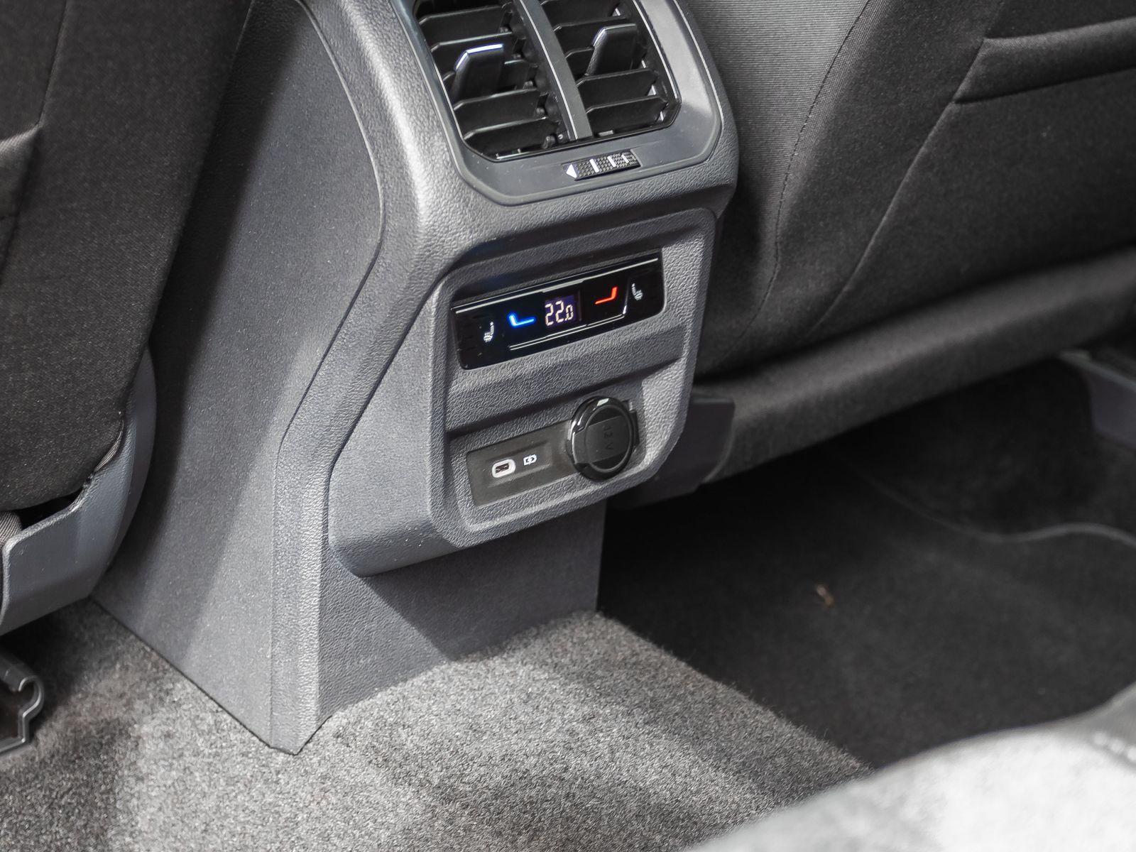 Volkswagen Tiguan Allspace MOVE 1.5TSI DSG Navi Matrix ACC AHK