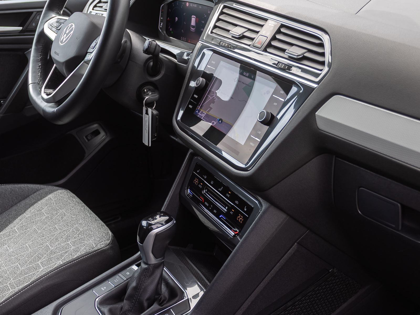 Volkswagen Tiguan Allspace MOVE 1.5TSI DSG Navi Matrix ACC AHK