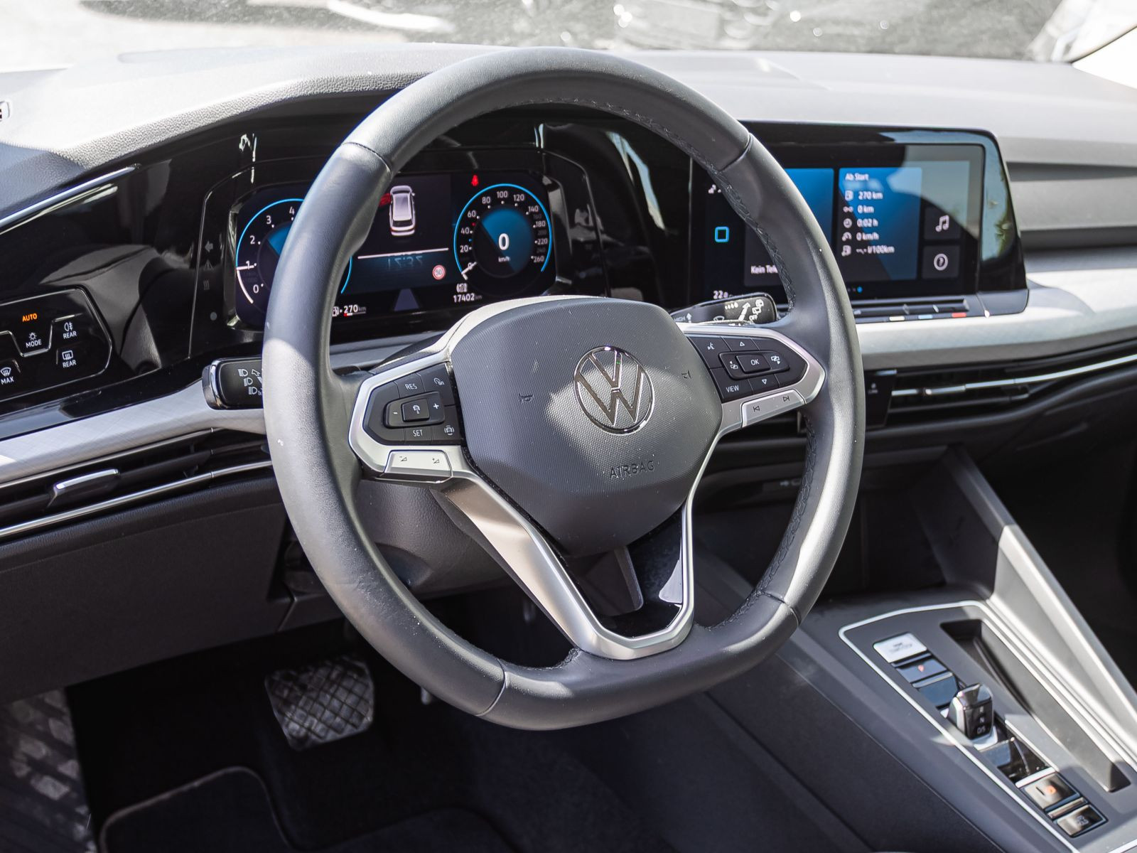 Volkswagen Golf Variant Life 1.5 eTSI DSG Navi LED AHK