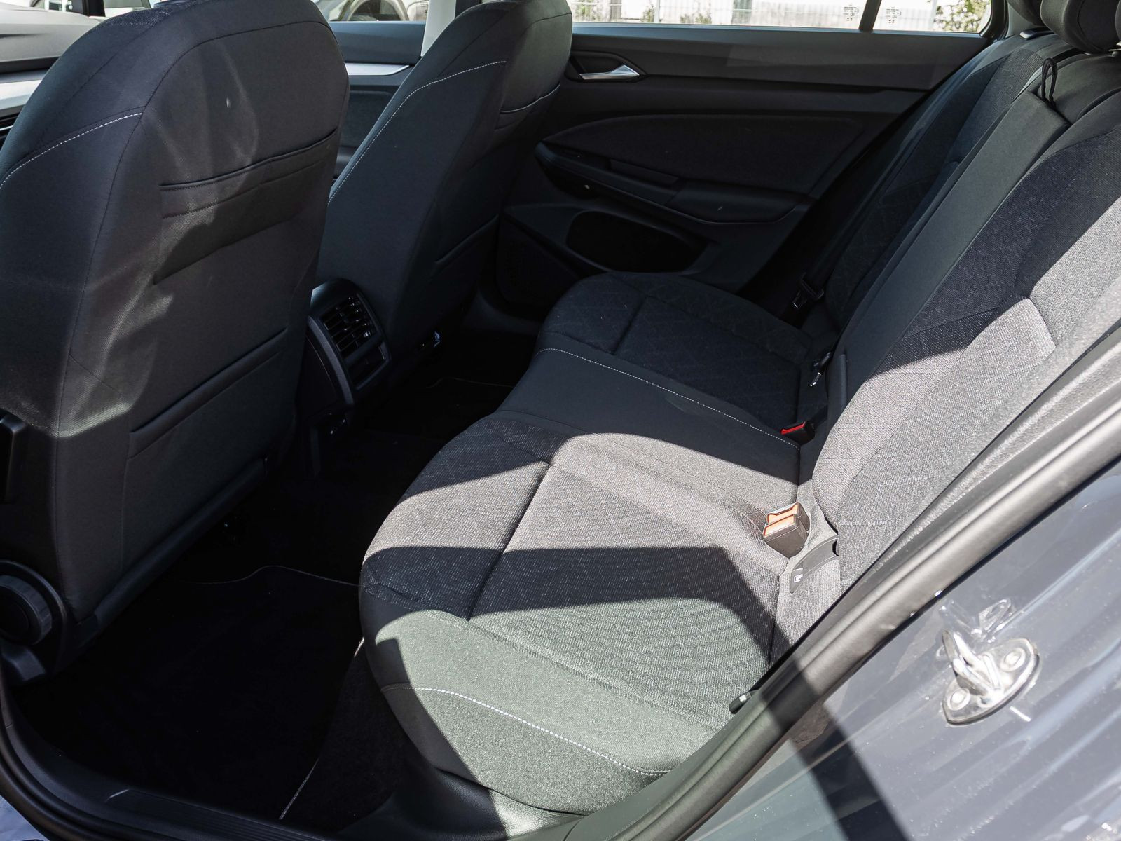 Volkswagen Golf Variant Life 1.5 eTSI DSG Navi LED AHK