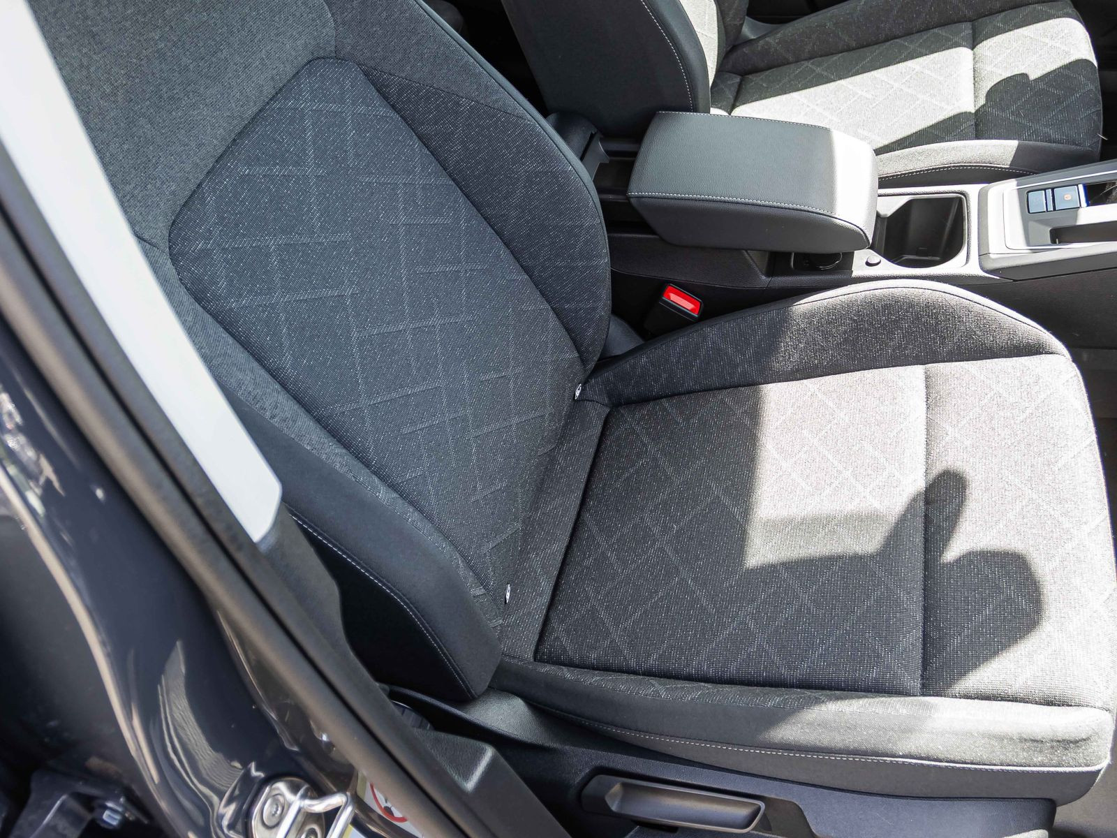 Volkswagen Golf Variant Life 1.5 eTSI DSG Navi LED AHK