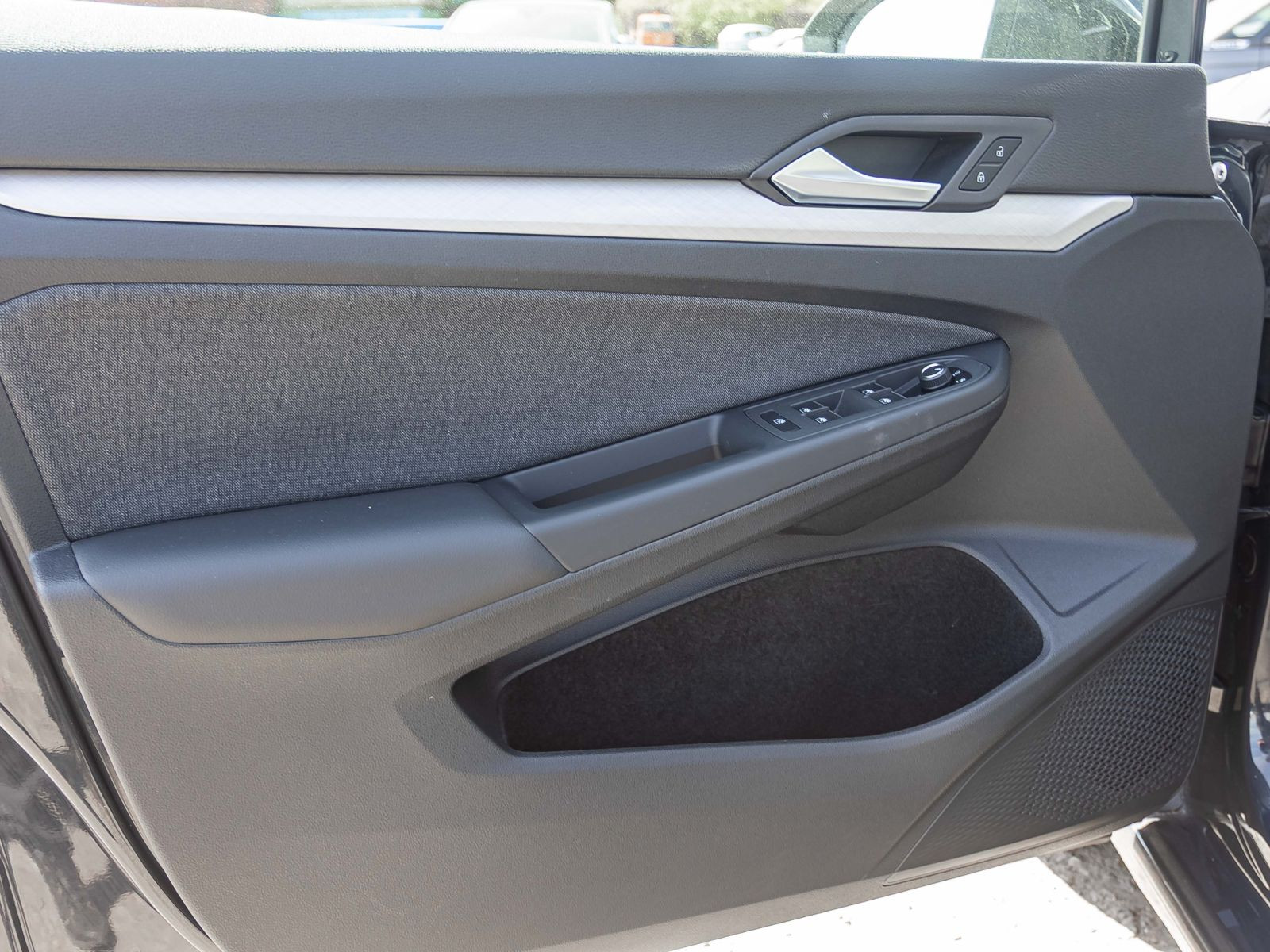 Volkswagen Golf Variant Life 1.5 eTSI DSG Navi LED AHK