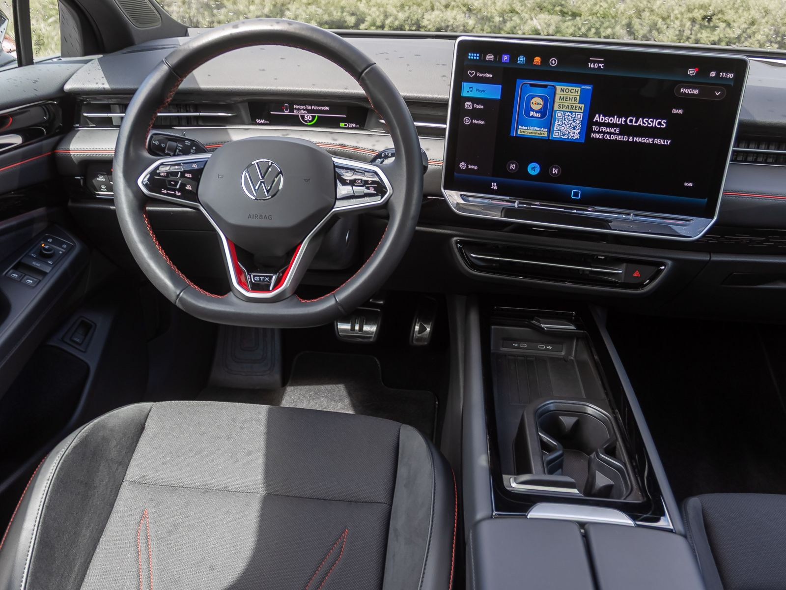Volkswagen ID.7 Tourer GTX, Panoramadach, AHK, Navi, LED-Matrix, App-Connect