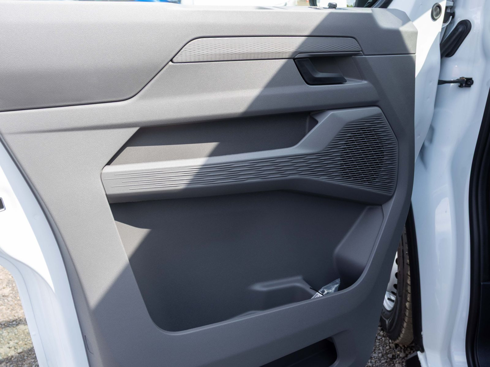 Volkswagen Transporter Kasten LR 2.0TDI Aut. Klima ACC EPH AHK