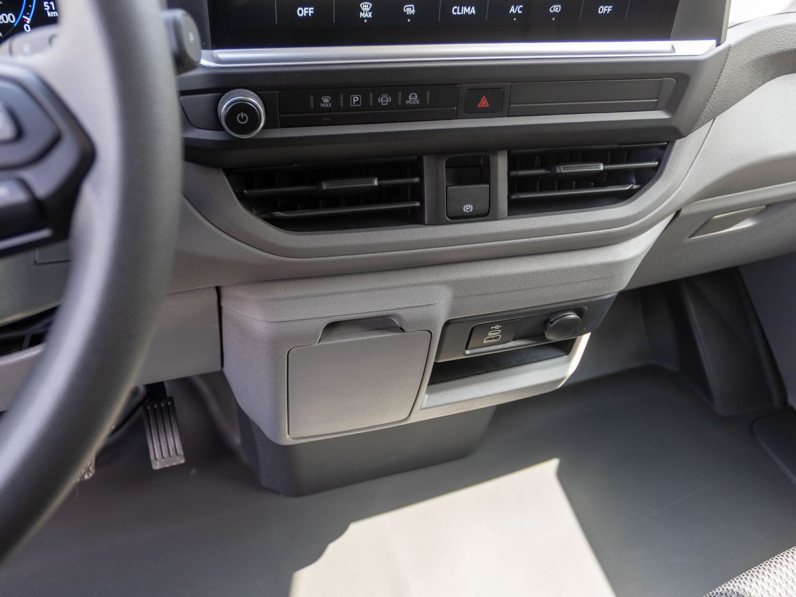 Volkswagen Transporter Kasten LR 2.0TDI Aut. Klima ACC EPH AHK