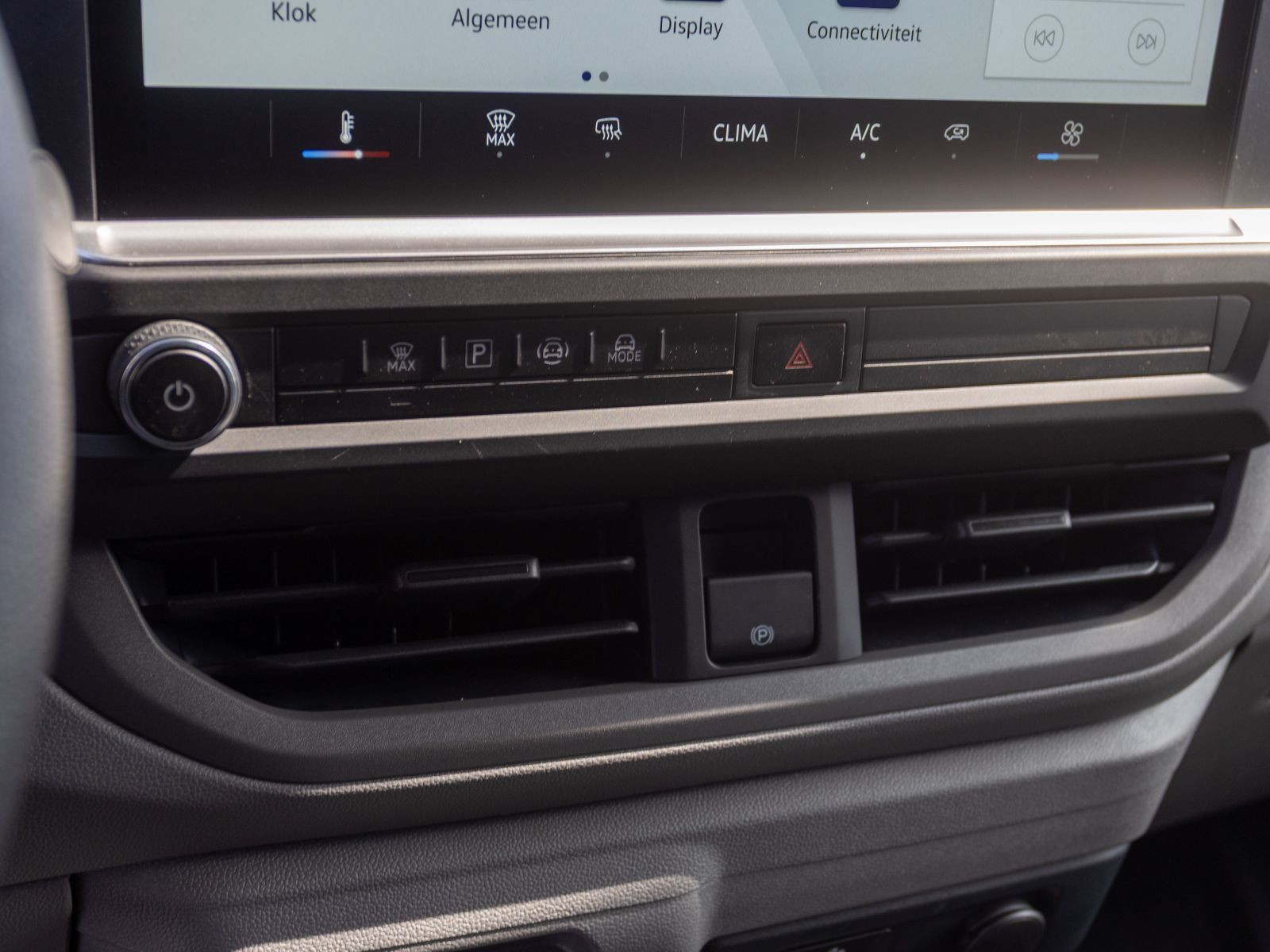 Volkswagen Transporter Kasten LR 2.0TDI Aut. Klima ACC EPH AHK