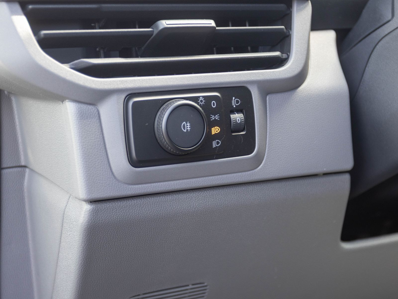Volkswagen Transporter Kasten LR 2.0TDI Aut. Klima ACC EPH AHK