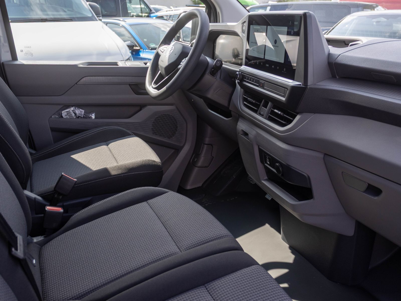Volkswagen T7 Transporter Kasten LR 2.0TDI Automatik