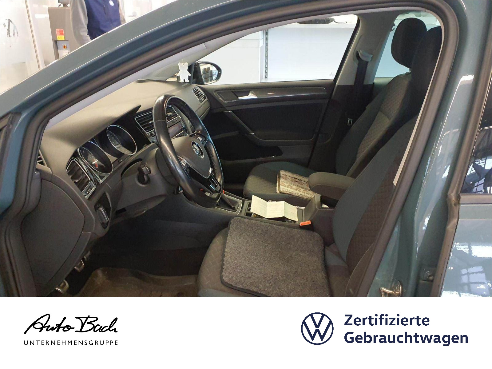 Volkswagen Golf VII 1.6 TDI IQ.DRIVE, Navi, LED, Parkpilot, Telefonschnittstelle