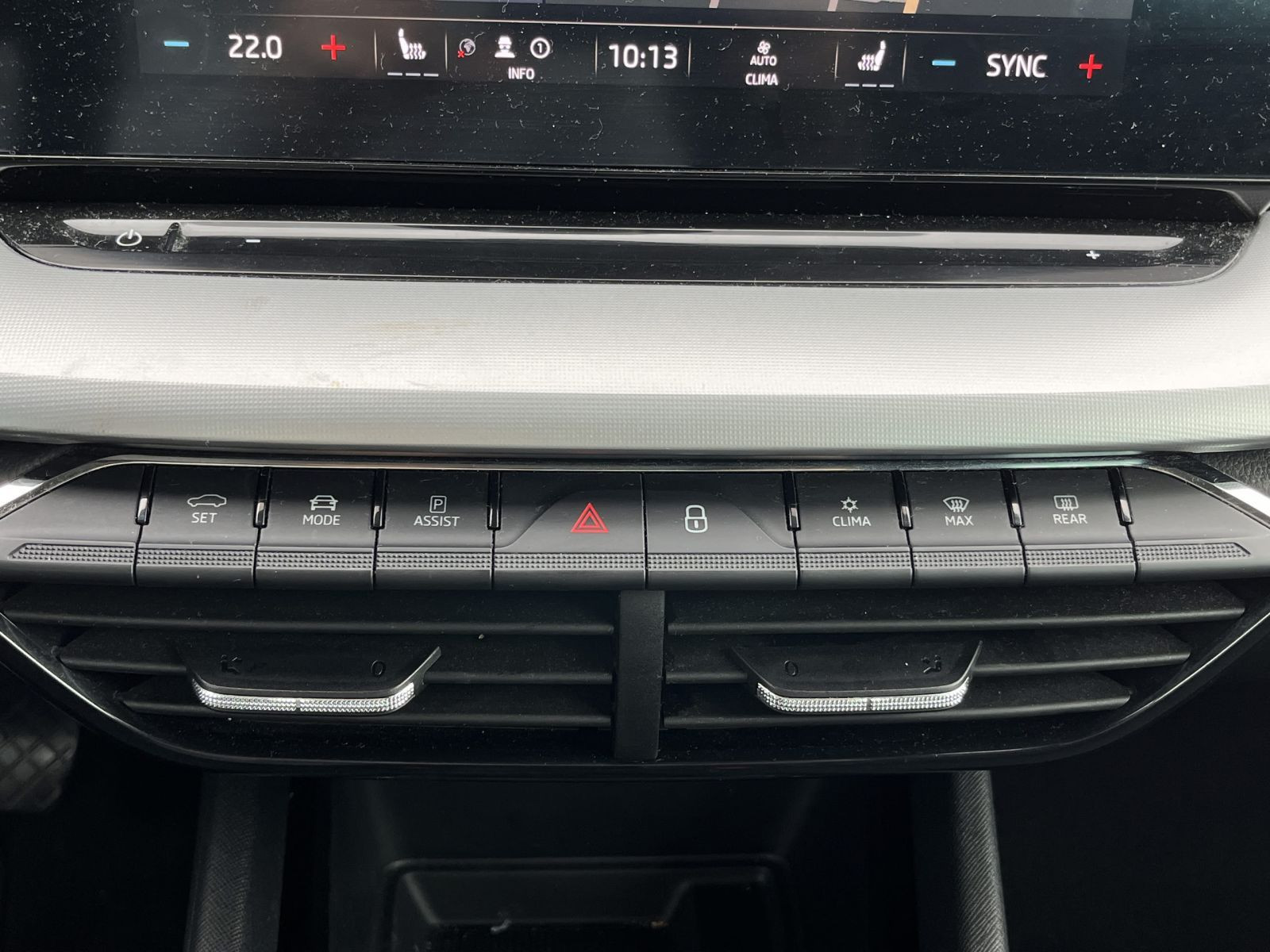 Skoda Octavia Combi Ambition 1.5TSI ACT Navi ACC KESSY