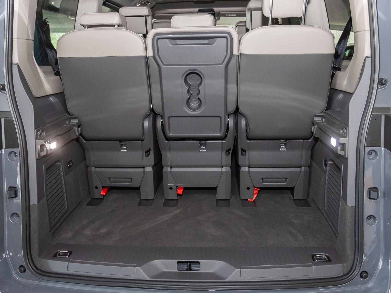 Volkswagen Multivan Life 2.0TDI LÜ DSG Navi Matrix ACC DCC AHK