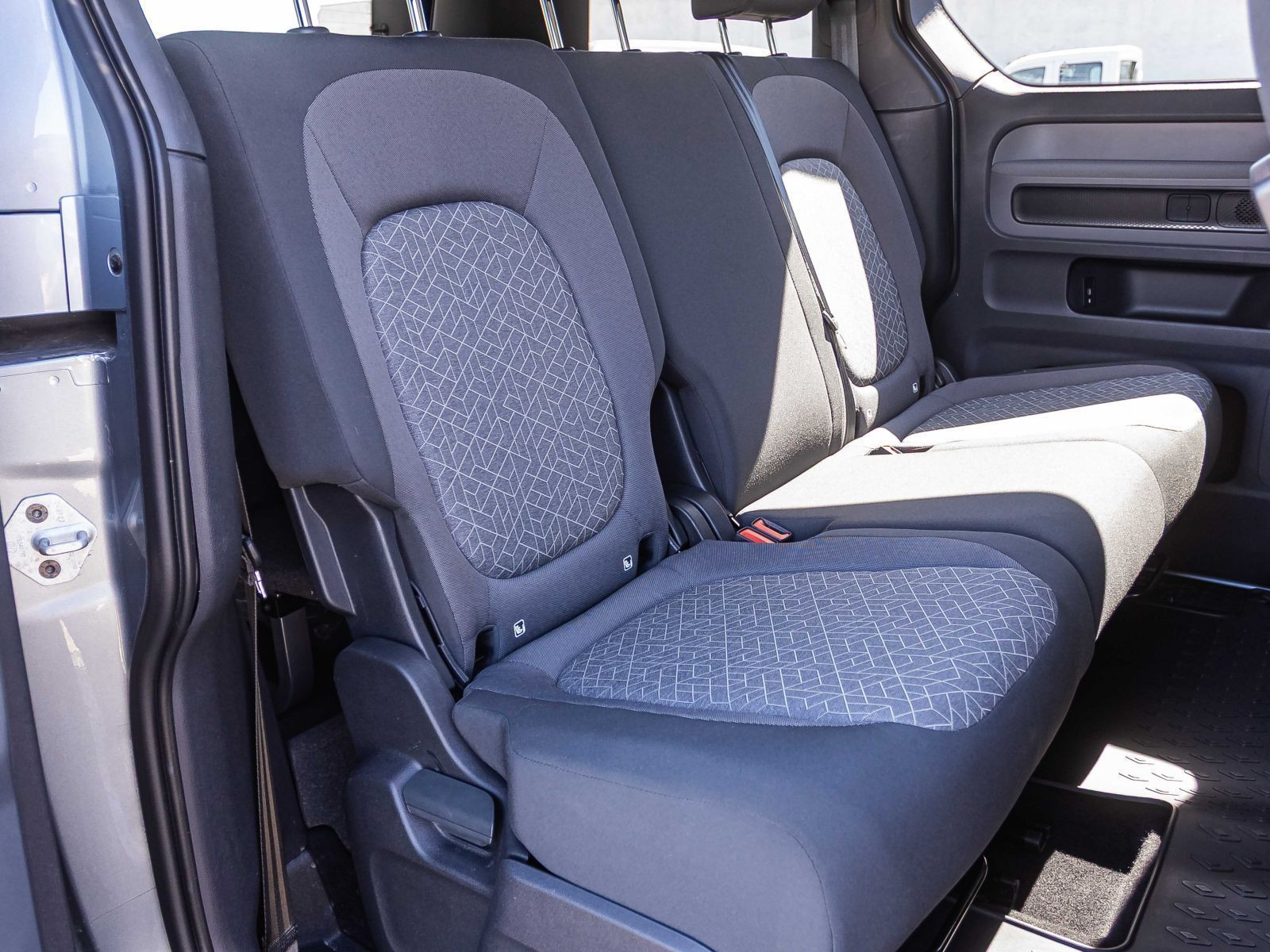 Volkswagen ID.Buzz Pro Navi LED Standklima ACC CarPlay AHK