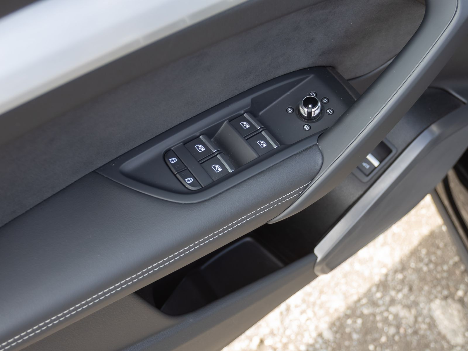 Audi Q5 S line 55TFSIe qu Navi Matrix HuD Luftfederung
