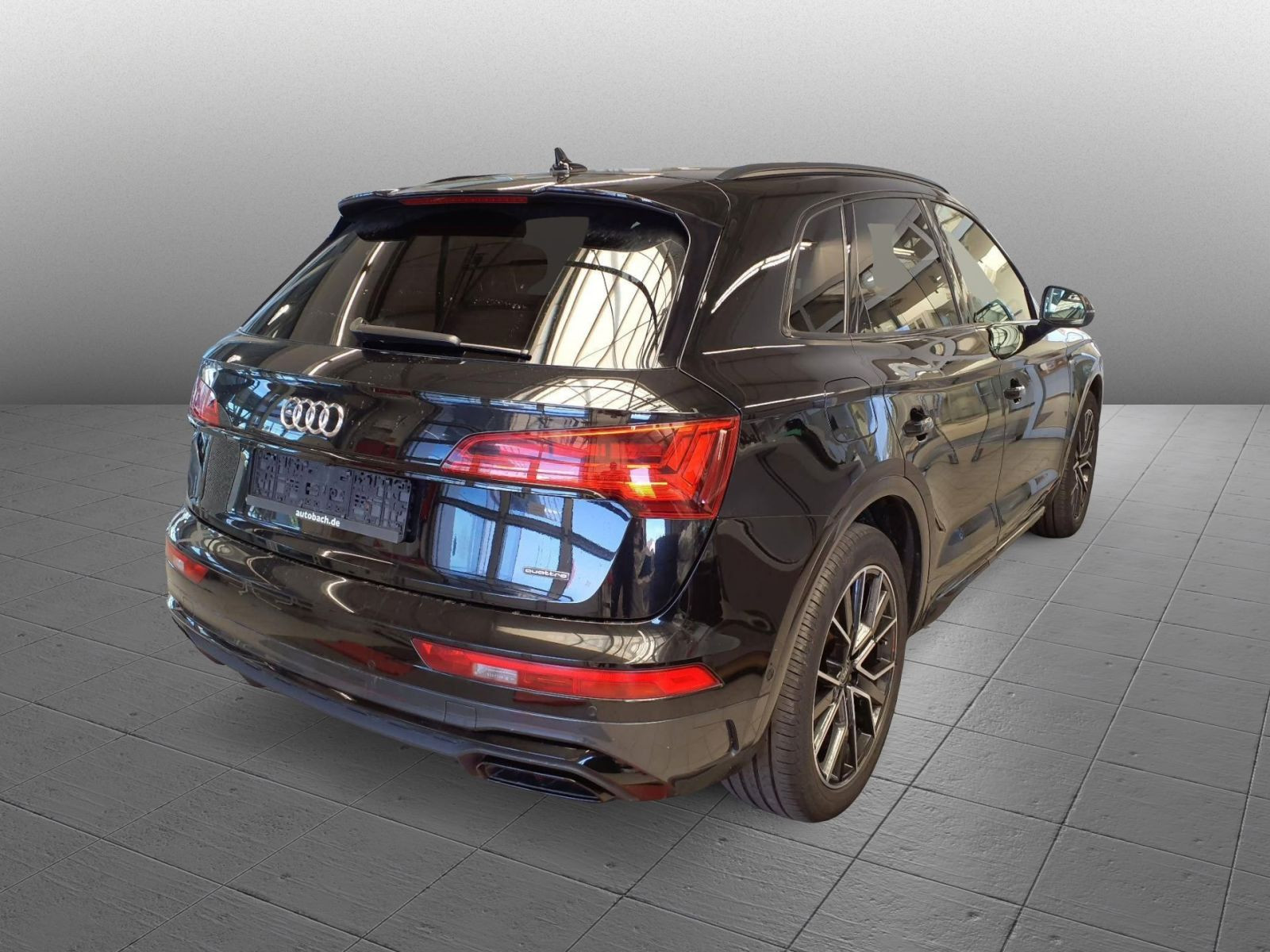 Audi Q5 S line 55TFSIe qu Navi Matrix HuD Luftfederung