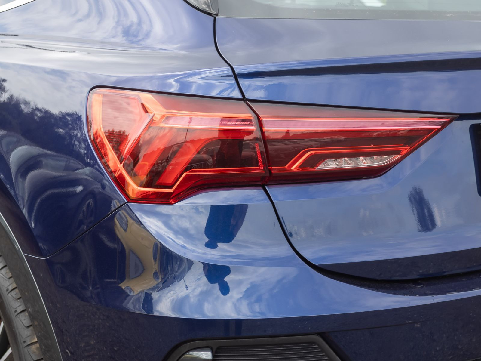 Audi Q3 Sportback 45TFSI e Navi LED GRA EPH DAB AHK