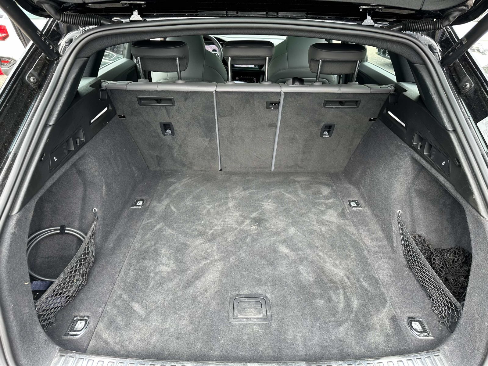 Audi Q8 e-tron S line 55 Matrix Luftfederung Standklima Panorama