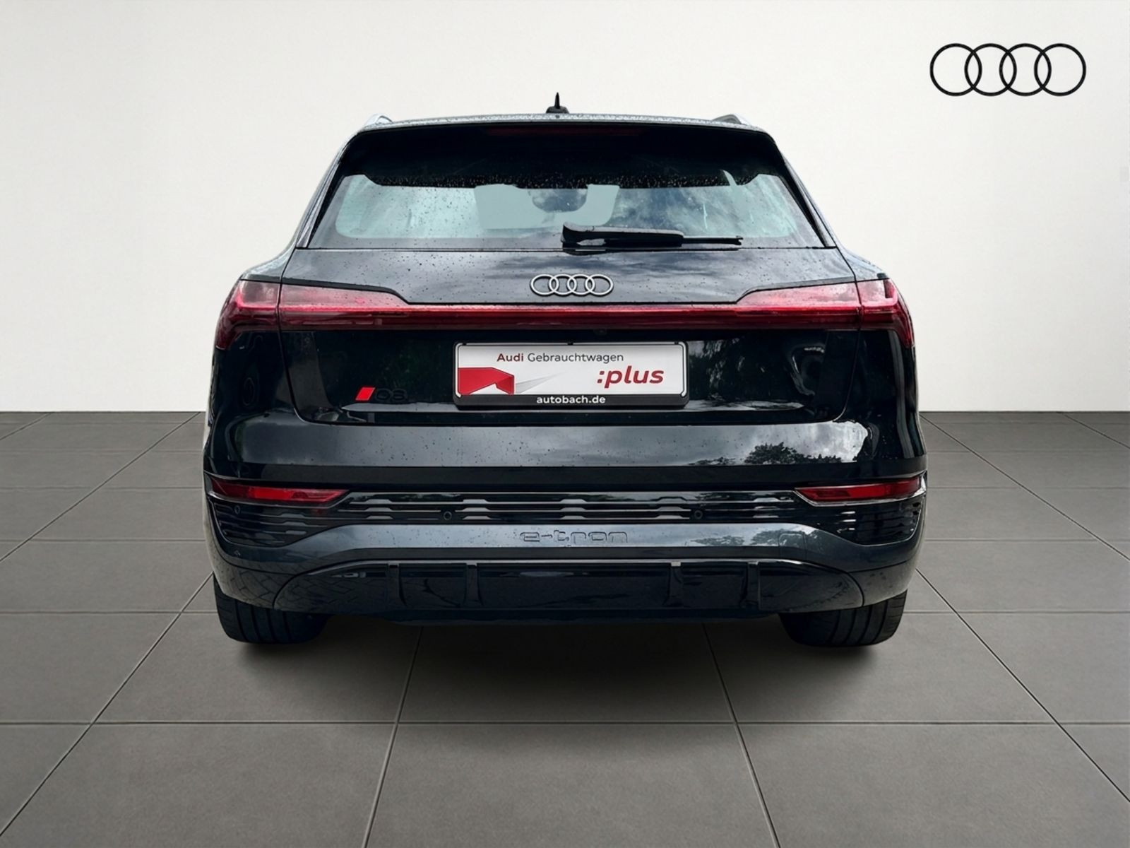 Audi Q8 e-tron S line 55 Matrix Luftfederung Standklima Panorama