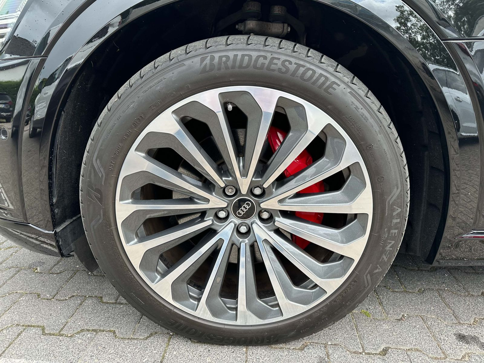 Audi Q8 e-tron S line 55 Matrix Luftfederung Standklima Panorama
