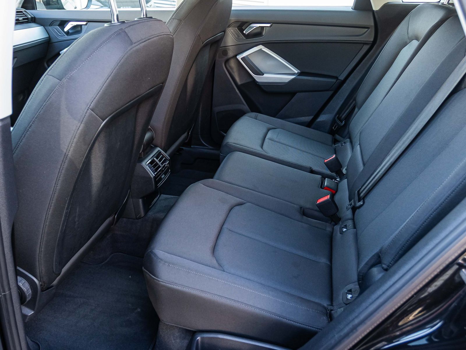 Audi Q3 35TDI Stronic Navi LED GRA EPH DAB